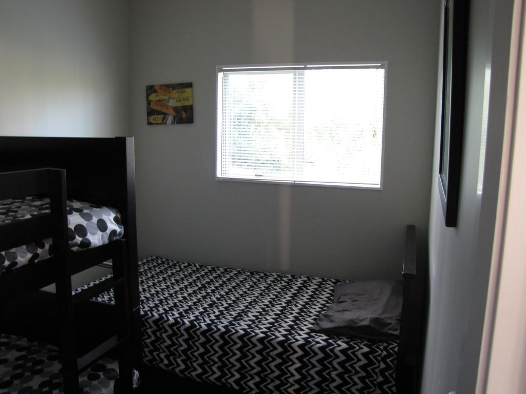 Cruz Inn Featherston Extérieur photo