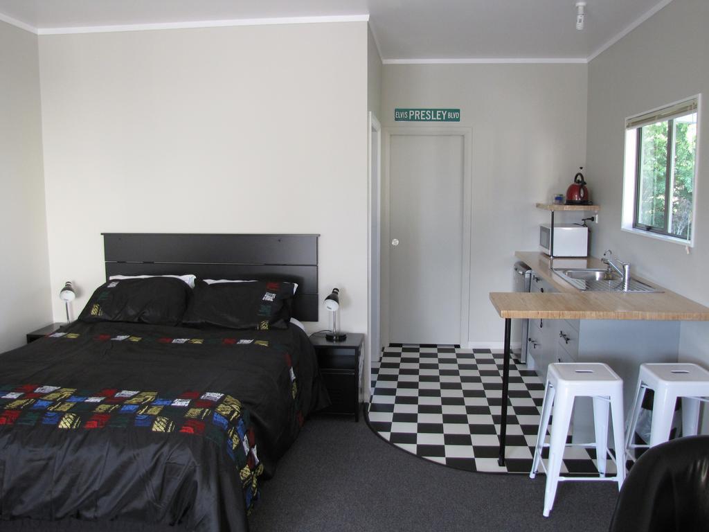 Cruz Inn Featherston Extérieur photo